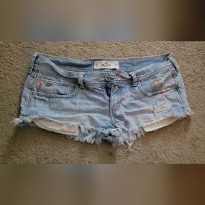 Hollister ripped shorts, size 11 30w